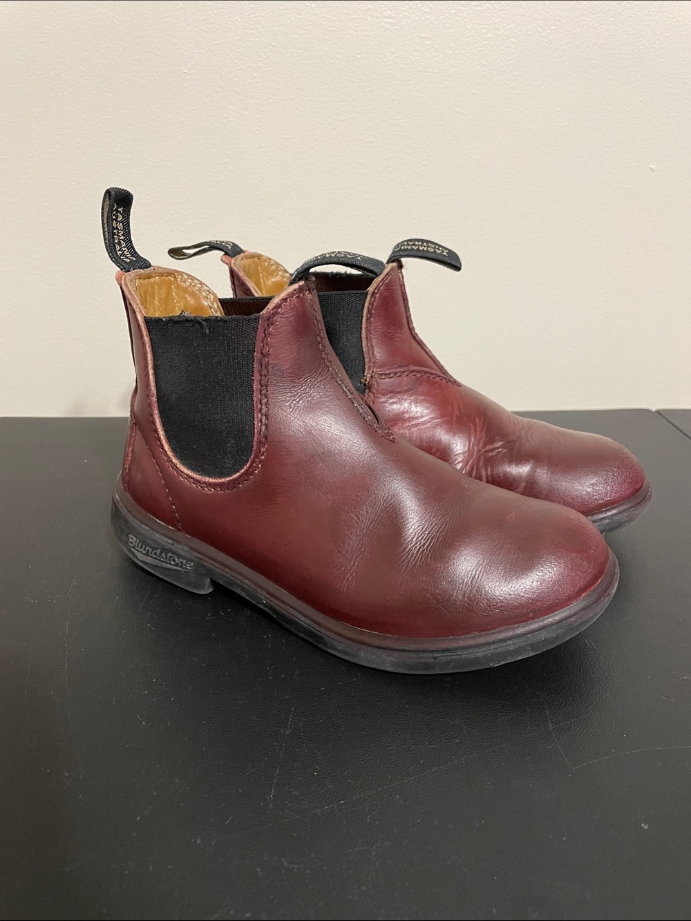 Kids Blundstone Burgundy Leather Chelsea Boots Size 13 Aus